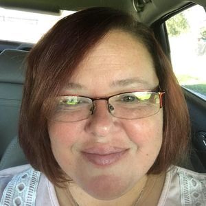 Meet your Posher, Lora